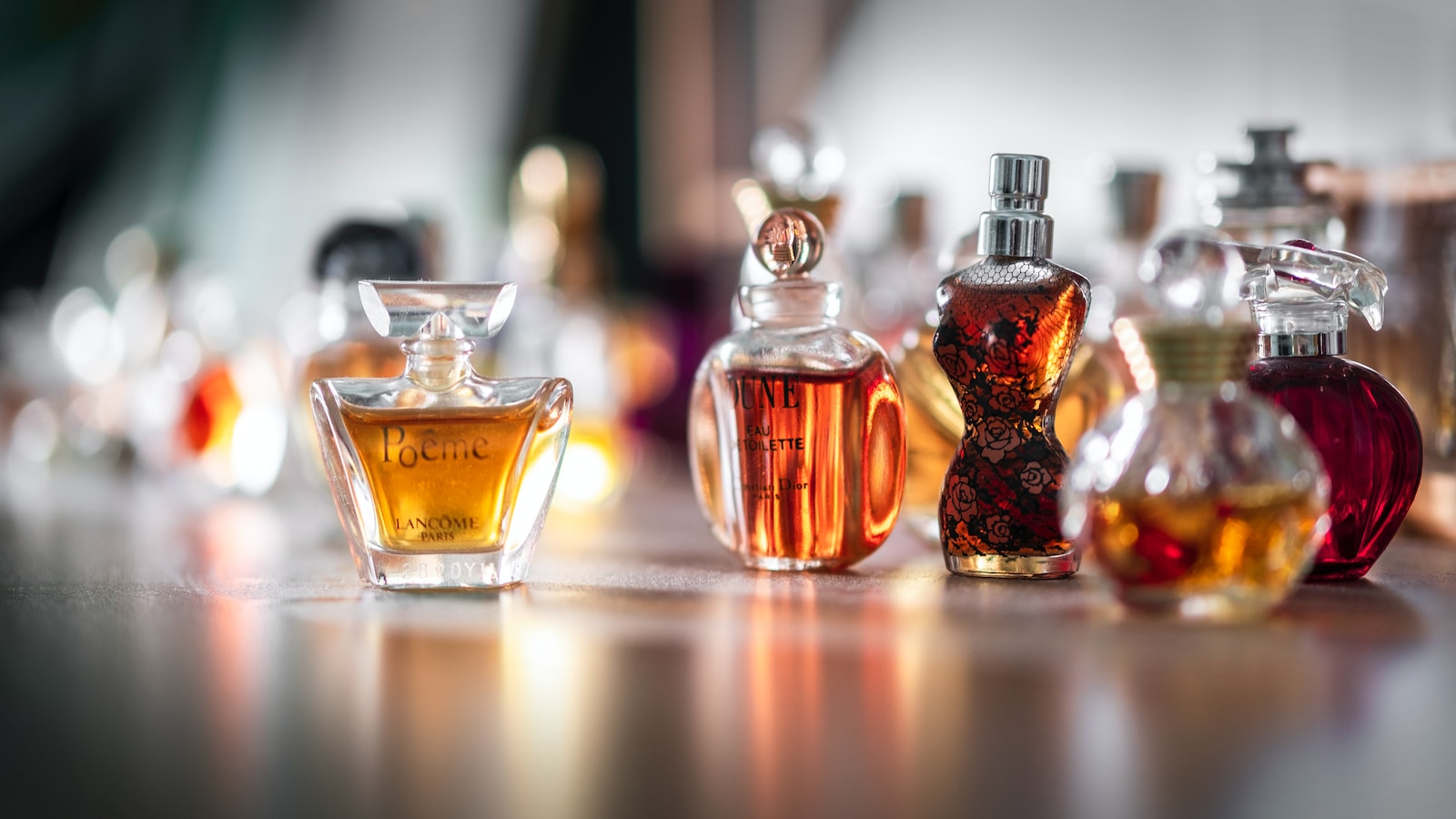 10 Tips for Organizing Your Perfume Collection